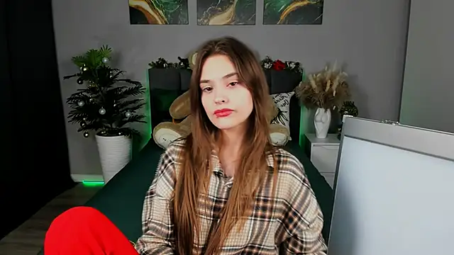 Snapshot of RayWillliams chatting on 01-31-25, 12:06 RayWillliams online show from 01-31-25, 12:06