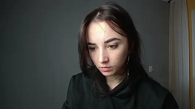 Eva Gloryy online show from 01-28-25, 01:05