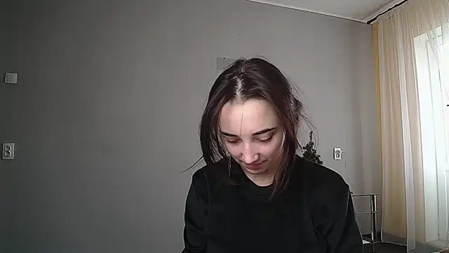 Eva Gloryy online show from 02-18-25, 01:11