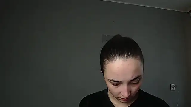 Eva Gloryy online show from 04-17-26, 06:49