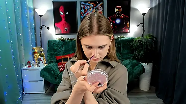 Snapshot of JinxTonks chatting on 12-17-25, 07:25 JinxTonks online show from 12-17-25, 07:25