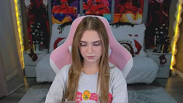 Snapshot of JinxTonks chatting on 12-18-25, 12:44 JinxTonks online show from 12-18-25, 12:44