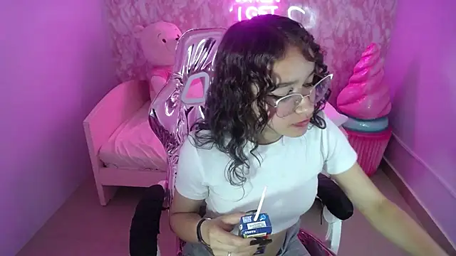 kassandra ch  online show from 02-21-25, 06:04