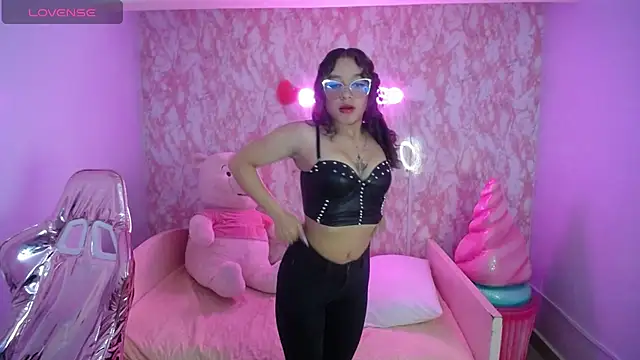 kassandra ch  online show from 03-10-25, 04:25