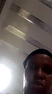 bubblendz1988 online show from 03-08-25, 06:43