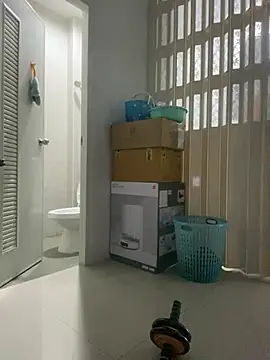 Snapshot of chanentino2 chatting on 01-19-25, 06:53 chanentino2 online show from 01-19-25, 06:53