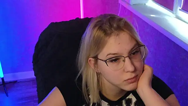 HotBrandyX online show from 03-03-25, 08:05