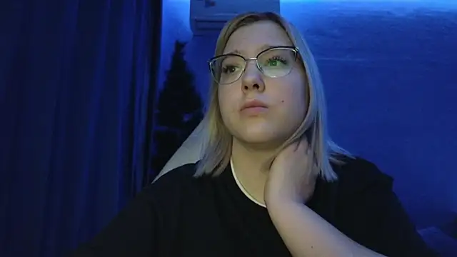 HotBrandyX online show from 12-15-25, 10:52