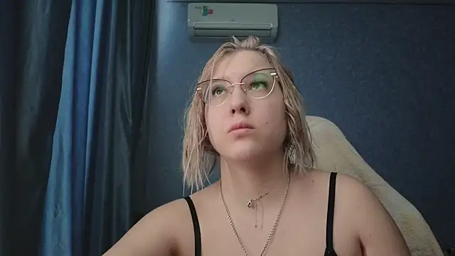 HotBrandyX online show from 03-19-26, 10:19