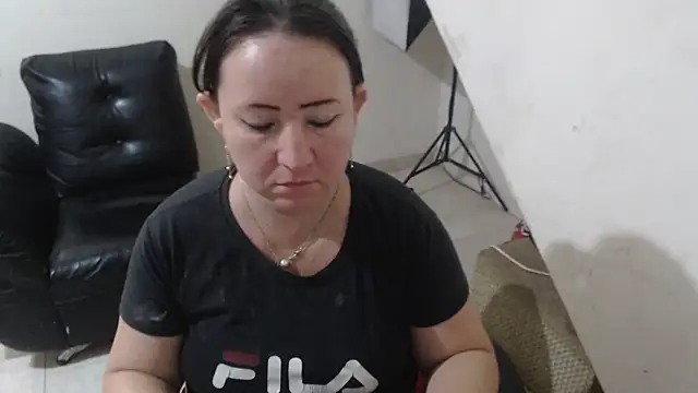 Yohis Kiut25 online show from 10-17-25, 02:15