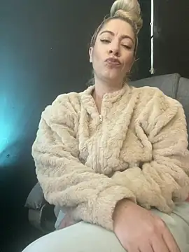 viktoria davis  online show from 02-01-26, 10:52