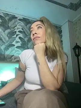 viktoria davis  online show from 04-15-26, 11:05