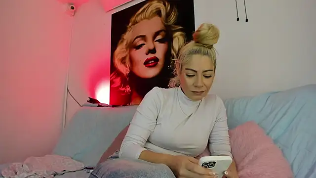 viktoria davis  online show from 06-14-26, 12:08