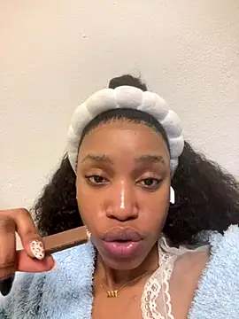 Go Meg online show from 11-16-25, 08:47