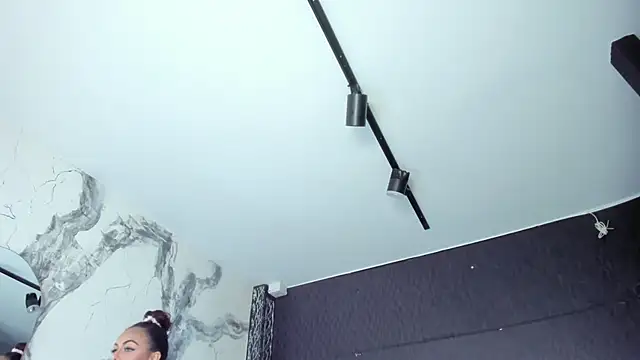 Snapshot of DalayMoore chatting on 09-12-25, 07:58 DalayMoore online show from 09-12-25, 07:58