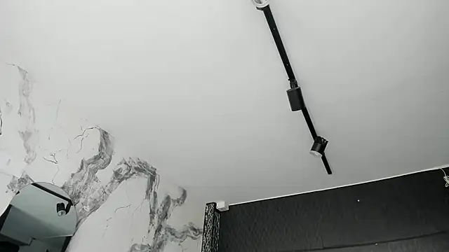 Snapshot of DalayMoore chatting on 09-27-25, 08:03 DalayMoore online show from 09-27-25, 08:03