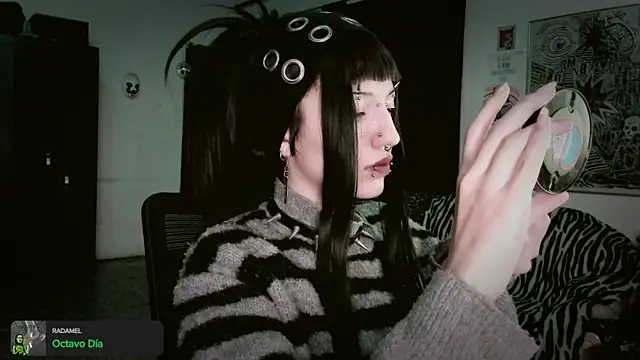 roxy toxic online show from 04-03-26, 01:25