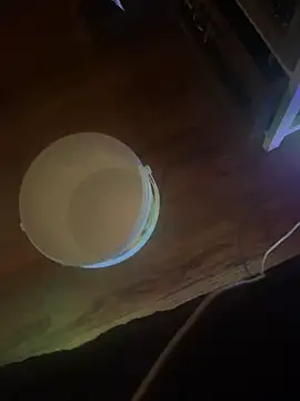 biggzee6 online show from 11-04-25, 04:11