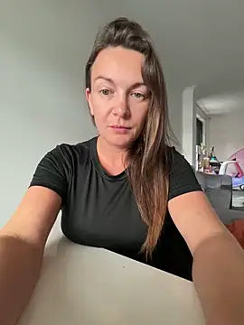 Snapshot of GoddessLucyRose chatting on 09-10-25, 10:37 GoddessLucyRose online show from 09-10-25, 10:37