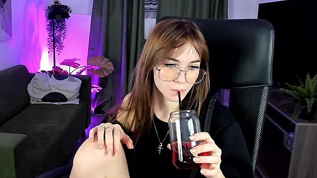 Snapshot of DakotaaJohnnson chatting on 01-27-25, 05:48 DakotaaJohnnson online show from 01-27-25, 05:48