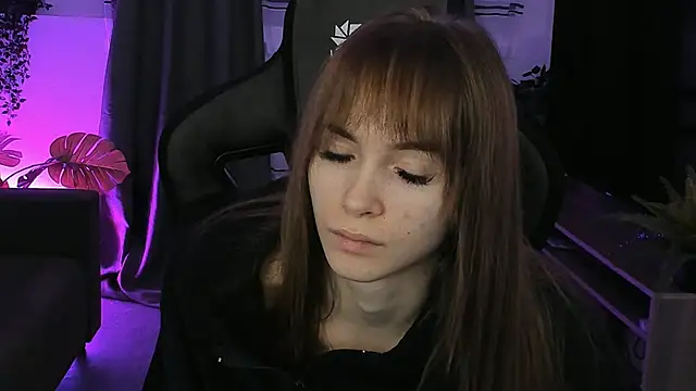 Snapshot of DakotaaJohnnson chatting on 02-25-25, 08:41 DakotaaJohnnson online show from 02-25-25, 08:41