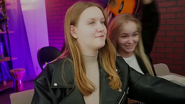 Snapshot of DakotaaJohnnson chatting on 09-25-25, 12:53 DakotaaJohnnson online show from 09-25-25, 12:53