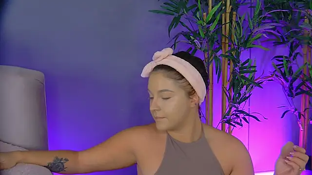 PatriciaSpice online show from 11-30-25, 02:59