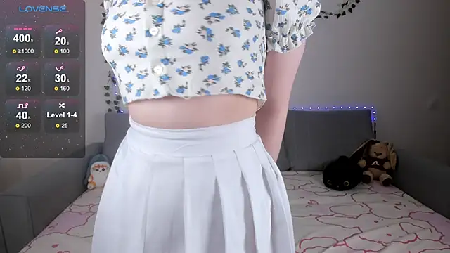 Snapshot of EmmyStar_ chatting on 02-27-25, 04:53 EmmyStar  online show from 02-27-25, 04:53