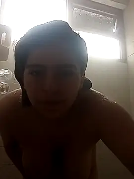 Snapshot of Kitten_Cam chatting on 11-23-25, 03:56 Kitten Cam online show from 11-23-25, 03:56