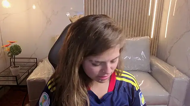 Snapshot of Kitten_Cam chatting on 02-11-26, 03:22 Kitten Cam online show from 02-11-26, 03:22