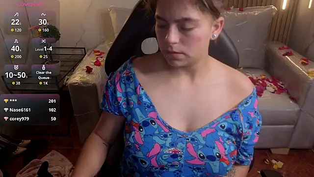 Snapshot of Kitten_Cam chatting on 02-14-26, 10:45 Kitten Cam online show from 02-14-26, 10:45