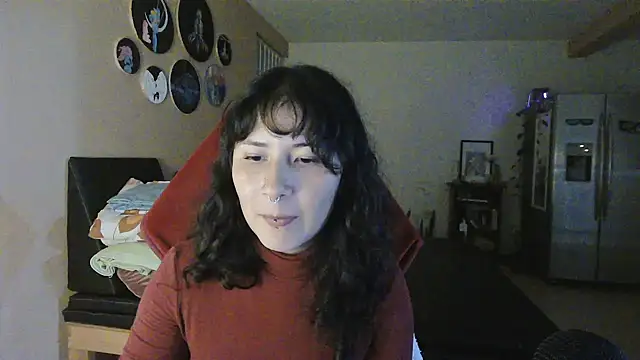 Snapshot of GinnyDelice chatting on 10-17-25, 01:20 GinnyDelice online show from 10-17-25, 01:20