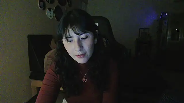 Snapshot of GinnyDelice chatting on 10-30-25, 01:18 GinnyDelice online show from 10-30-25, 01:18