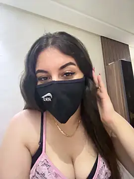 Snapshot of Ayochaa chatting on 06-14-26, 02:52 Ayochaa online show from 06-14-26, 02:52