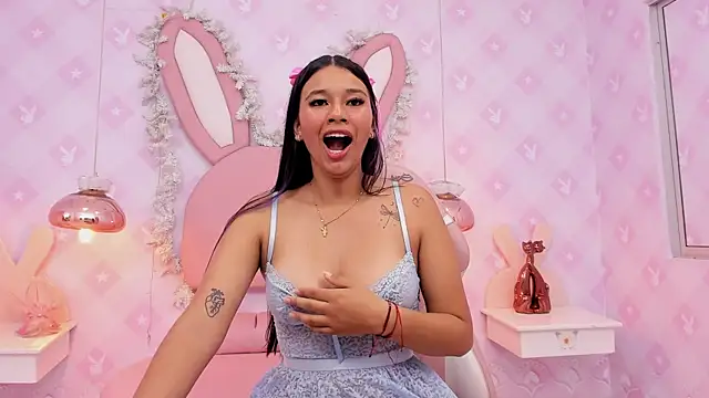 LIA SWAN  online show from 11-25-25, 04:12