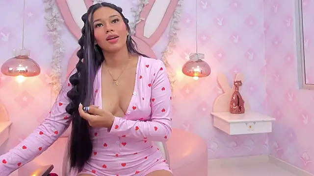 Snapshot of LIA_SWAN_ chatting on 01-10-26, 04:03 LIA SWAN online show from 01-10-26, 04:03