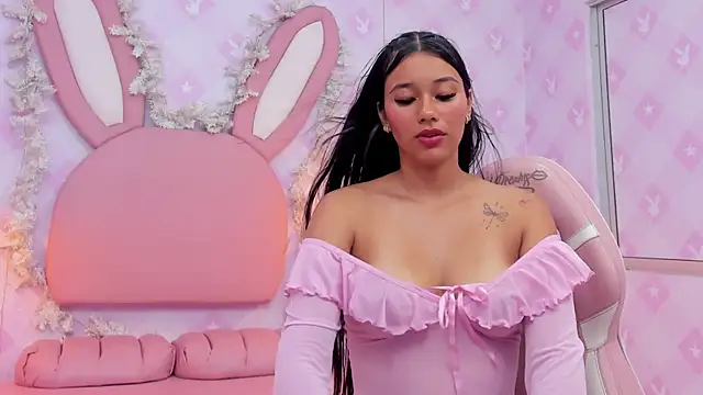 Snapshot of LIA_SWAN_ chatting on 02-07-26, 05:11 LIA SWAN online show from 02-07-26, 05:11