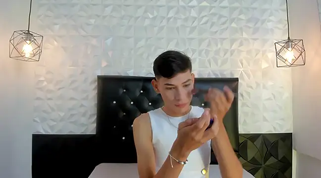 JackeOwens online show from 03-06-25, 01:03