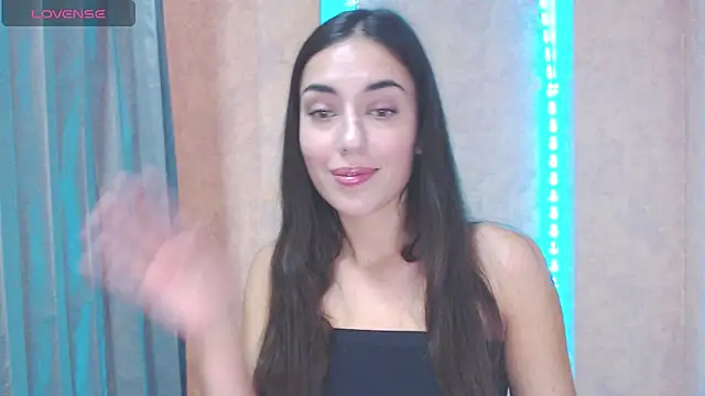 Lovelllyy online show from 10-21-25, 09:43