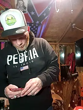 johnnybigcock83 online show from 03-04-25, 10:27