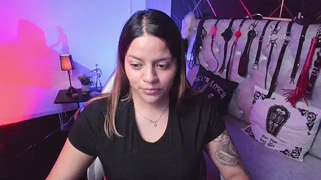 victoria  floyd online show from 03-25-26, 08:59