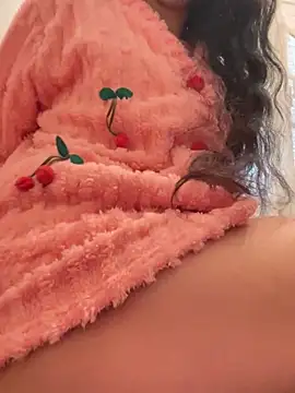 Snapshot of majdolin78 chatting on 02-19-25, 02:34 majdolin78 online show from 02-19-25, 02:34