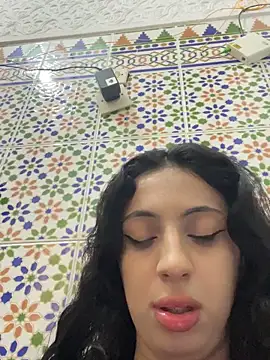 Snapshot of majdolin78 chatting on 09-22-25, 10:17 majdolin78 online show from 09-22-25, 10:17