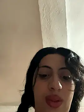 Snapshot of majdolin78 chatting on 11-01-25, 10:39 majdolin78 online show from 11-01-25, 10:39