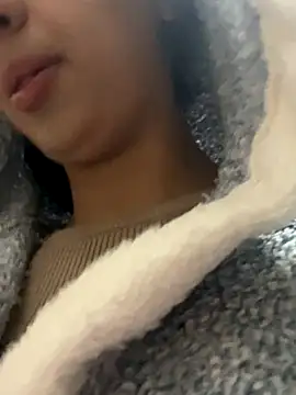 Snapshot of majdolin78 chatting on 01-05-26, 06:33 majdolin78 online show from 01-05-26, 06:33