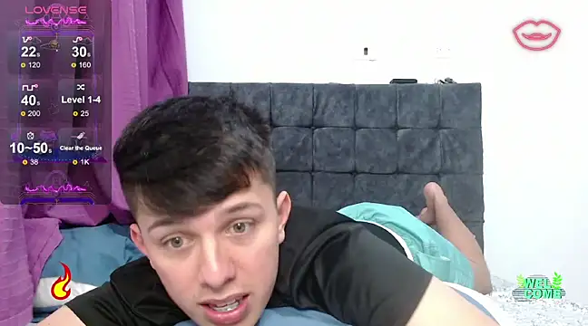 Snapshot of Alan_red chatting on 01-25-25, 01:21 Alan red online show from 01-25-25, 01:21