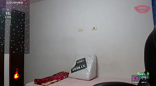 Snapshot of Alan_red chatting on 03-07-25, 02:04 Alan red online show from 03-07-25, 02:04