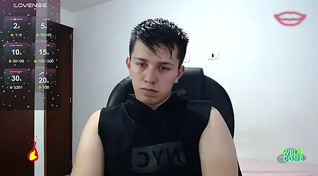 Snapshot of Alan_red chatting on 03-11-25, 02:32 Alan red online show from 03-11-25, 02:32