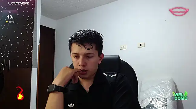 Snapshot of Alan_red chatting on 03-21-25, 02:50 Alan red online show from 03-21-25, 02:50