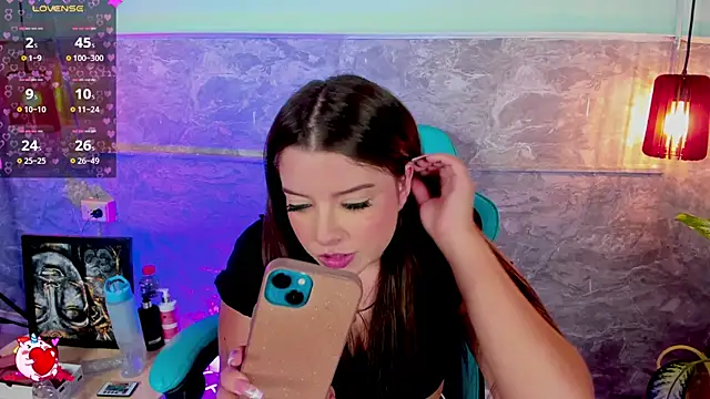 Lia little18 online show from 10-27-25, 04:16